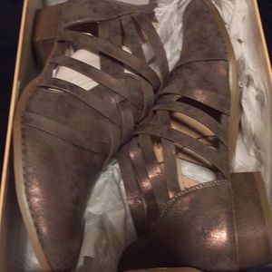 AMS Mocha Bootie NIB NEW Size 9